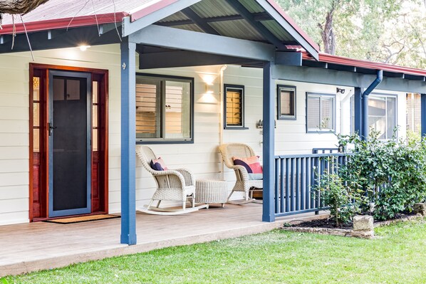 Start your day slow with a morning coffee on the verandah overlooking the peaceful surroundings.