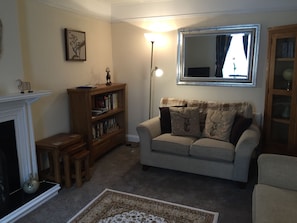 Lounge 3