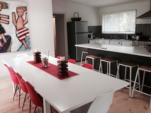 kitchen/dining