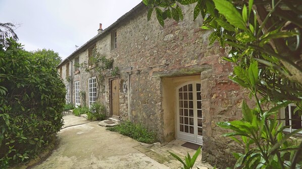 Carriage House