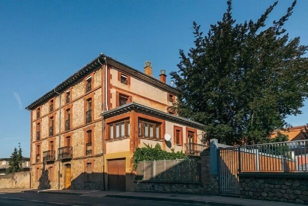 Picture of villa