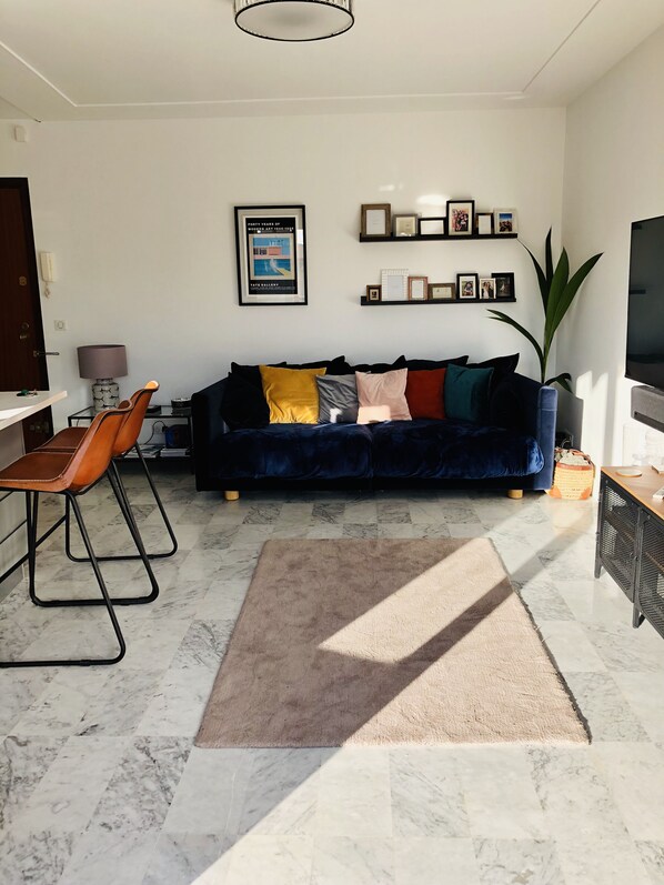 Lounge area