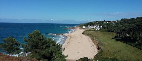 vue du domaine sur le chemin des douaniers