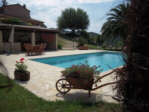 Piscine et Pool house 