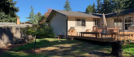 Beautiful HUGE backyard with deck