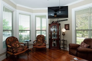 Beautiful Living area with view of courthouse.