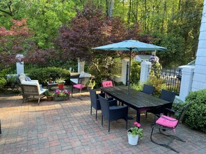 Entrance patio and outside dining