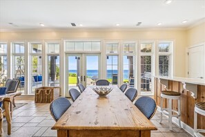 Dining Area - Seating for Eight!