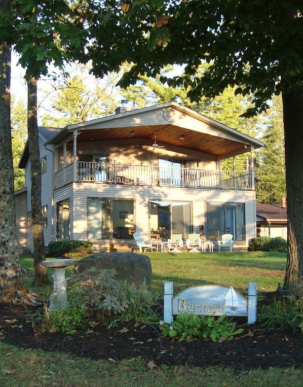 Welcome to our Lake House!