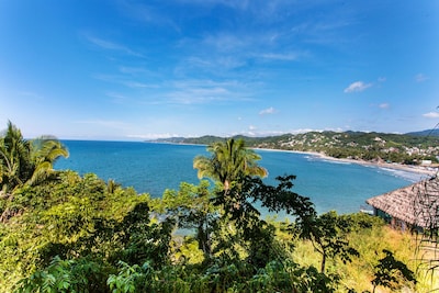 Casa Neruda Habitación principal con vista al mar y balcón