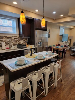 Kitchen & Dining Room Area