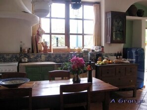 Granja Kitchen