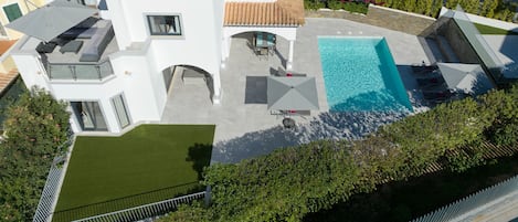 Elegant Three Bedroom Semi-Detached Villa in Vale do Lobo J149 - 1