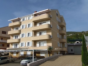Façade