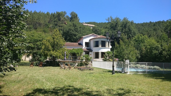 Extérieur