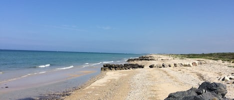 Plage de Ver à 100m du logement
