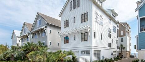 Exterior Photo of our 30 A Vacation Cottage.