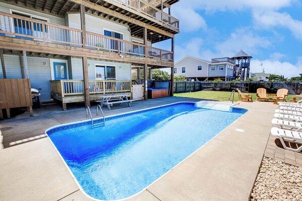 Private Pool Area