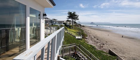 Stunning beach access home in Cayucos.