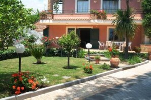 Terrace / Balcony