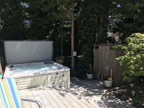 spa and outdoor vichy shower - say ahhh...