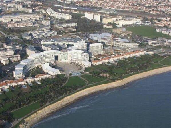 A 100m de la mer , la residence Porte Oceane s'ouvre vers le large