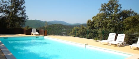 Vue à 180° sur Basses Cevennes