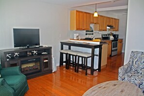 Living Room, Fireplace, Technology Bar