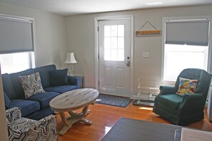 Living Room (1)