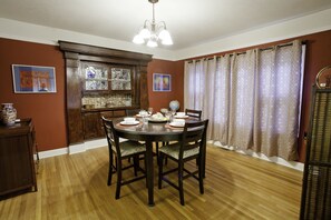 Dining Room - (we have replaced this tale with a larger one that seats 6+)