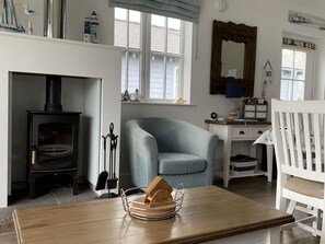 Enjoy the log burner in winter, although it's warm and cosy enough without too!