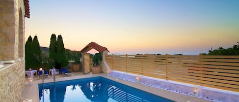 Villa Elena features a lovely private pool, 4x6 meters!