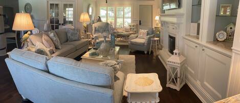 Coastal designer theme in living area 