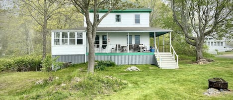 7 Deerwander Ridge, large spacious yard, big deck and sun porch with ocean views