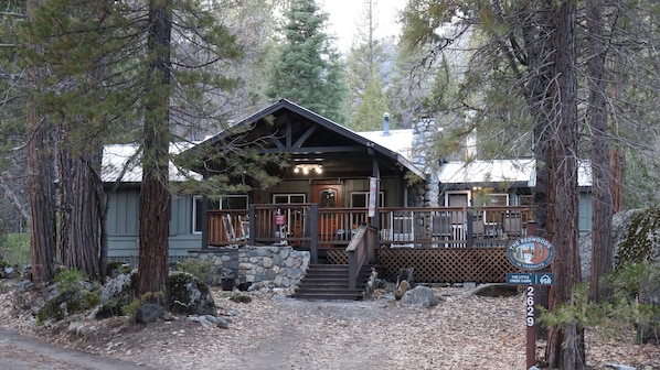 The Little Creek Cabin