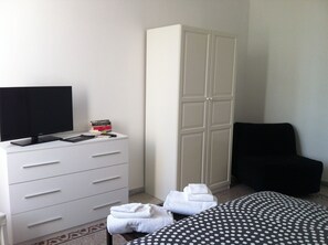 big double room with air conditioning tv wifi heating