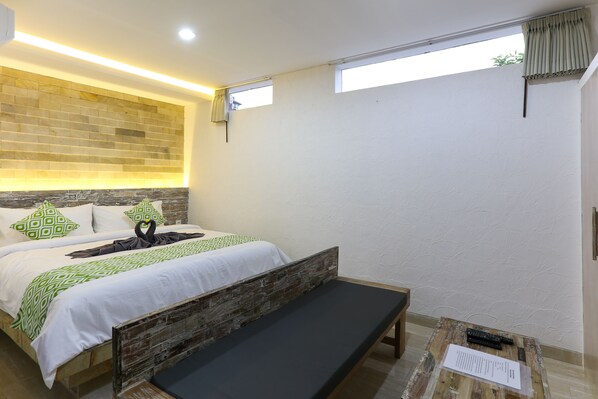 1 Bedroom Green Studio 12
First Floor Nearby Swimming pool 