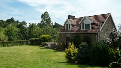 RELAX in the peaceful Normandy countryside, house with pool