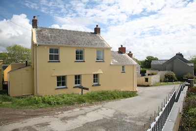 Spacious, cosy home on the Pembs coastal path, close to St. Davids and beaches