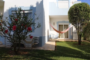 Hammock area by master bedroom (access to garden)