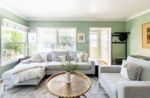 Beautiful, stylish and large living room!