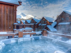 Black Eagle Lodge 24, Private Hot Tub, 2