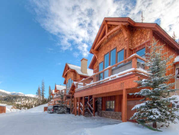 Black Eagle Lodge 24, Exterior, 2