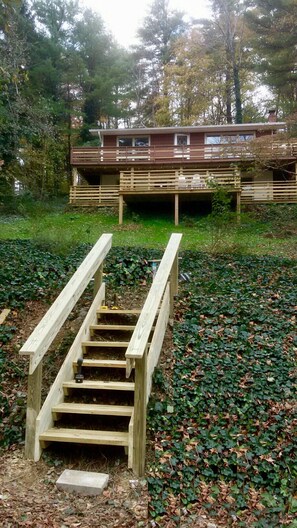 Steps to Rockwood Drive. Driveway on KNOLLWOOD. 
