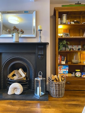 The front room with board games to enjoy