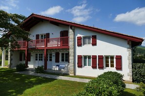 www.BaskoParadis.com