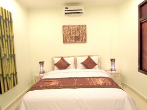 Aisha,14 Bedroom Villa, Central Seminyak