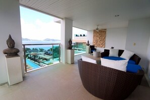 3 bedroom sea view apartment Patong