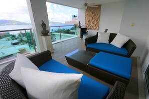 3 bedroom sea view apartment Patong