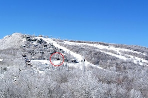 Ski-In/Ski-Out from the top of Lower Shawneehaw.
